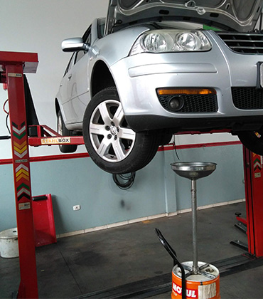 Oficina Mecânica e Auto Elétrica em Maringá Oficina Mecânica e Auto Elétrica em Maringá